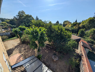 Maison 8 pièces 230 m² · à Neuville-sur-Saône · 230 m² · 690 000 €