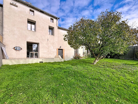   Maison Grand 4 pices 113.83 m2 Maison - 4 pice(s) - 111 m