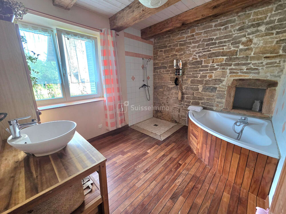 Vente Maison CORPS DE FERME RENOVE DE 147m² SUR TERRAIN DE 20 ARES 199000 EUROS Sancey le grand