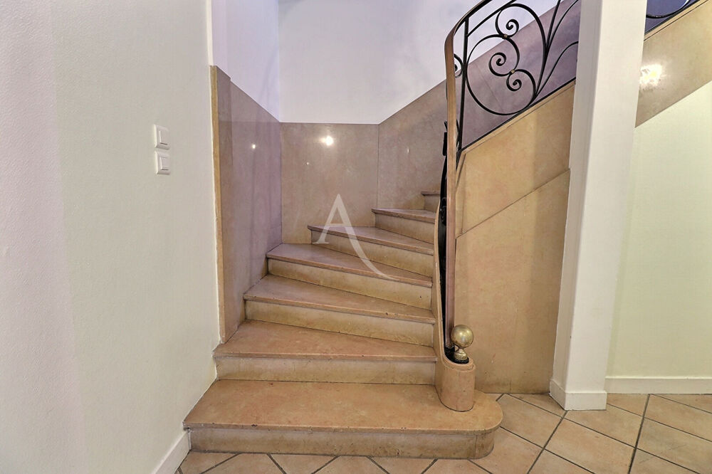 � vendre  Maison Le Mesnil-le-Roi (78600)