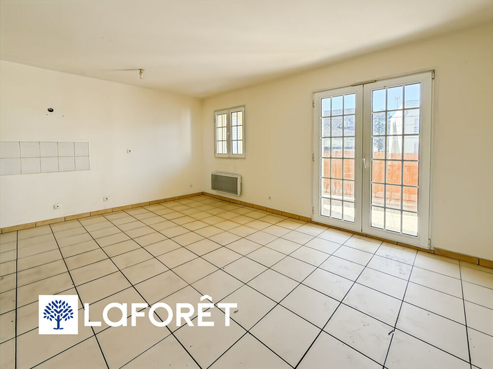 Appartement 2 pièces à louer à Sainte Geneviève des Bois - Réf 14619