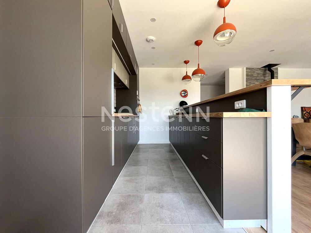 Maison d'architecte à vendre, Plumelec, 174 m², 5 chambres.