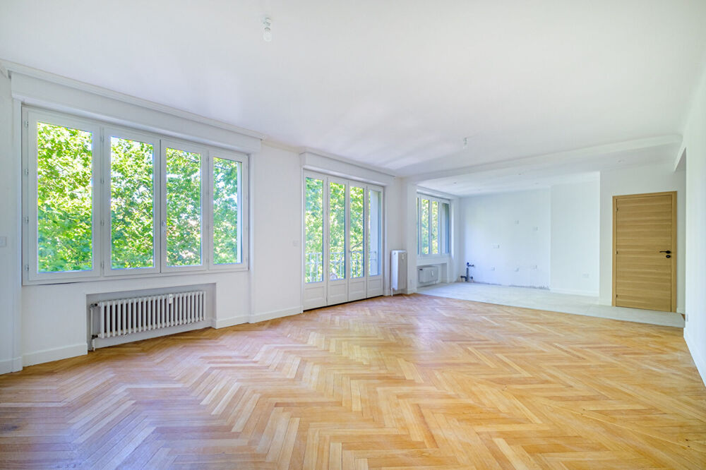 Vente Appartement Vente appartement T5, fraichement rénové, balcon, sans vis à vis - quartier Saxe Lyon 3
