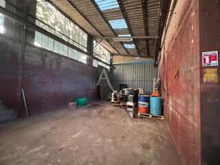  Immeuble à vendre 3 pièces 810 m²