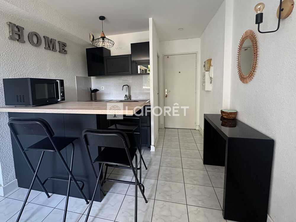 T2 AVEC PLACE DE PARKING PRIVATIVE - GRENOBLE - CHEMIN DES MARRONNIERS