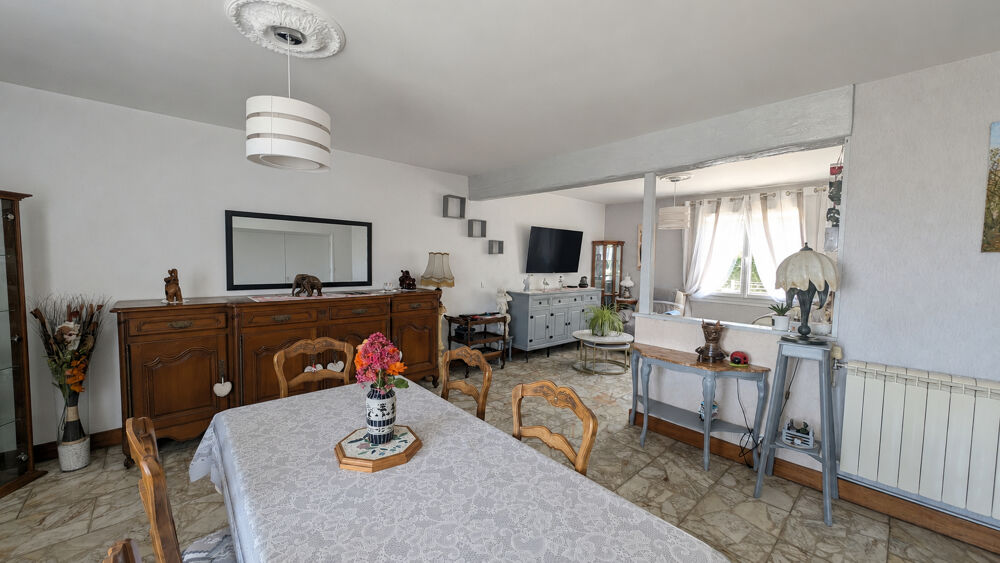 Vente Maison Pavillon secteur Auneuil 8 pièce(s) 133.5 m2 Auneuil