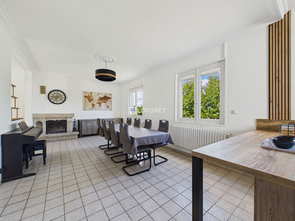 Vente Maison Maison Coray 6 pièce(s) 122 m2 Coray
