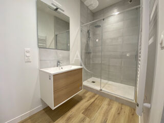  Appartement à louer 2 pièces 53 m²