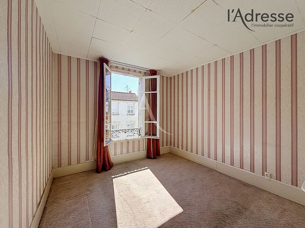 Vente Appartement Suresnes Carnot - Appartement 3 pièces 42m² avec beau potentiel Suresnes