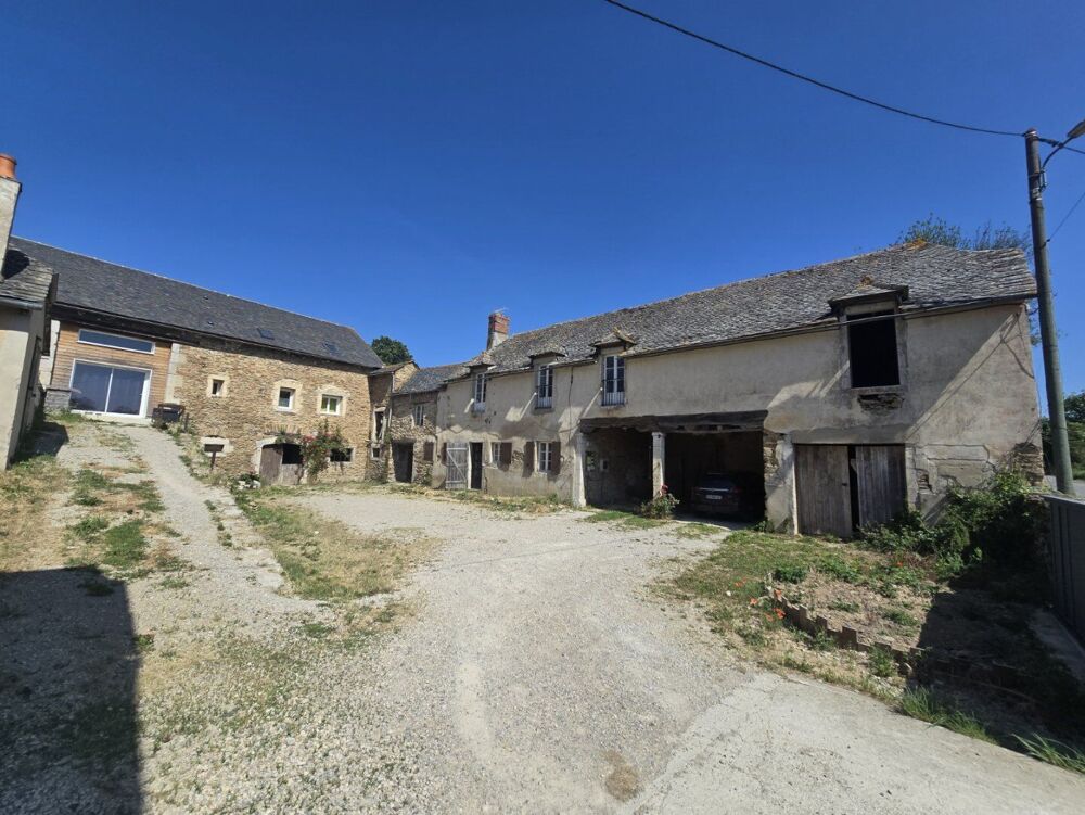 BARAQUEVILLE-GRANGE AMENAGEE ET MAISON ANCIENNE SUR 1HA