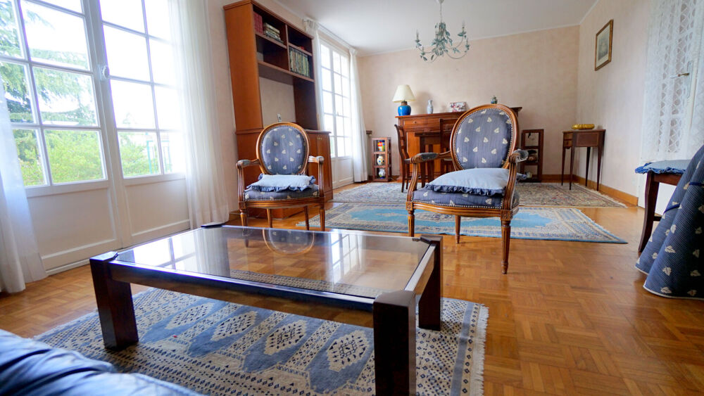Maison avec sous-sol - 3 chambres - 1198m² de terrain