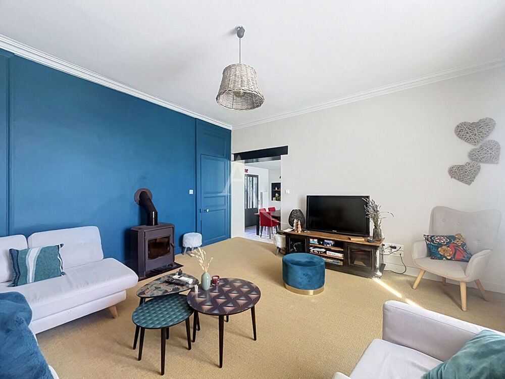 Vente Maison Maison de ville rénovée au coeur de Segré Segre en anjou bleu