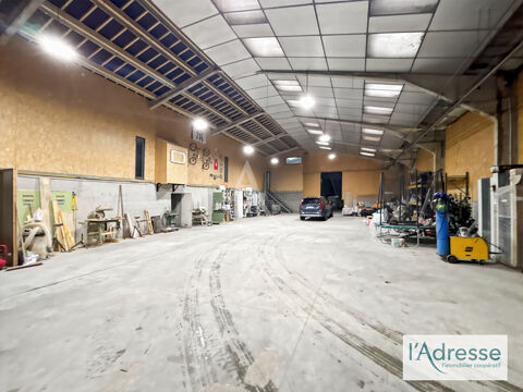 Bien d'exception maison style industriel et 1980 M2 de batiments 465000 27380 Fleury sur andelle