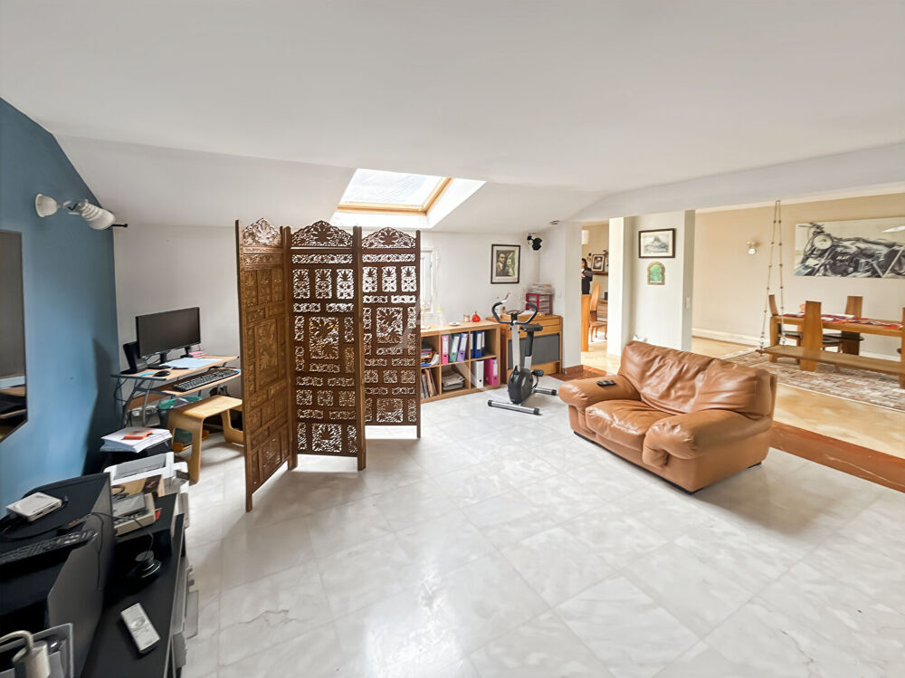 Vente Maison Maison Les Mureaux 7 pièce(s) 313 m2 Les mureaux