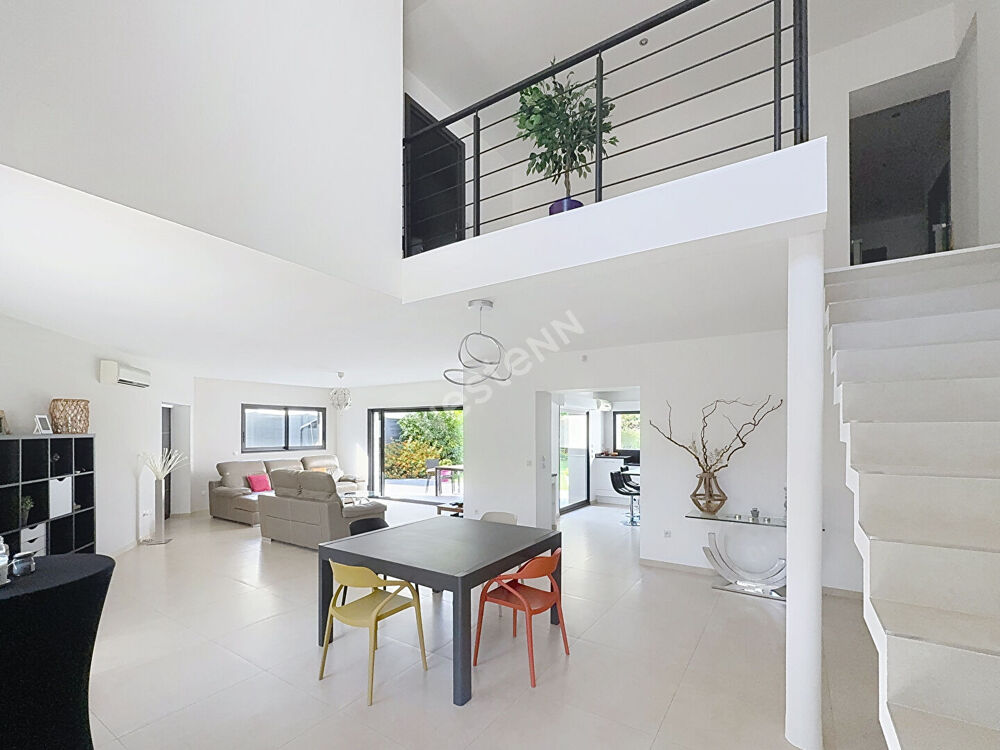 Vente Maison Maison de Prestige à Vendre à Six Fours Les Plages quartier des lones Six fours les plages