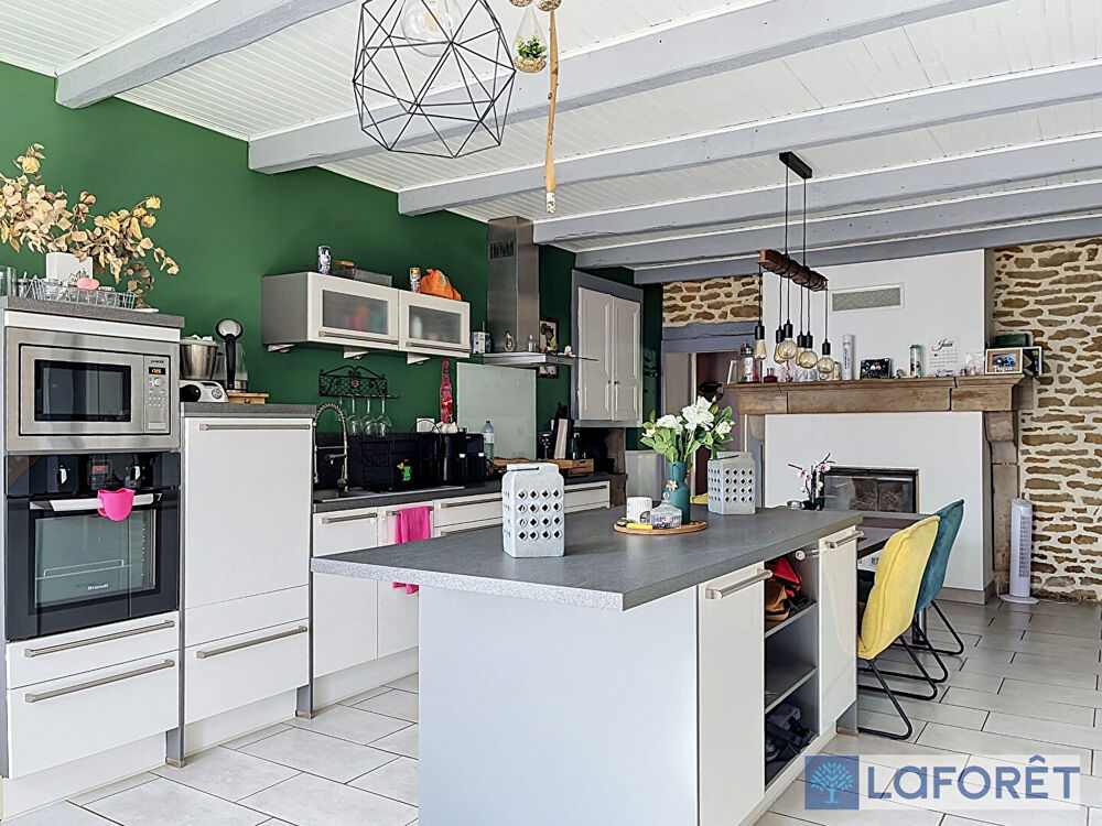 Vente Maison Maison Is-en-bassigny 5 pièce(s) 225,73 m2 Is en bassigny