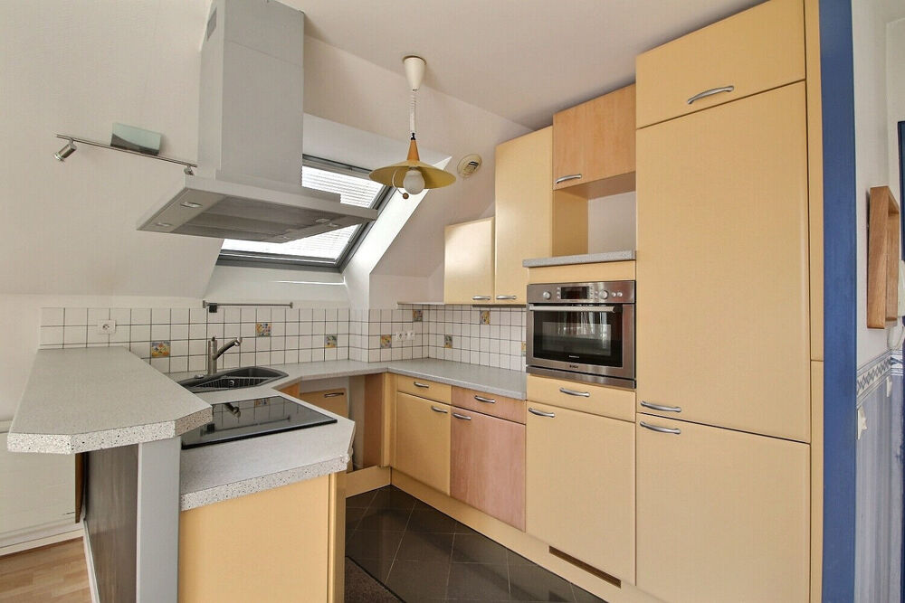 Vente Appartement Bel appartement  de type 2 pièces  triple exposition, proche Vilmorin - parking et cave. Rare sur le marché ! Massy