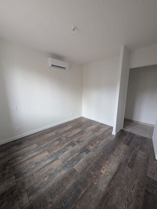  Appartement à louer 3 pièces 62 m²