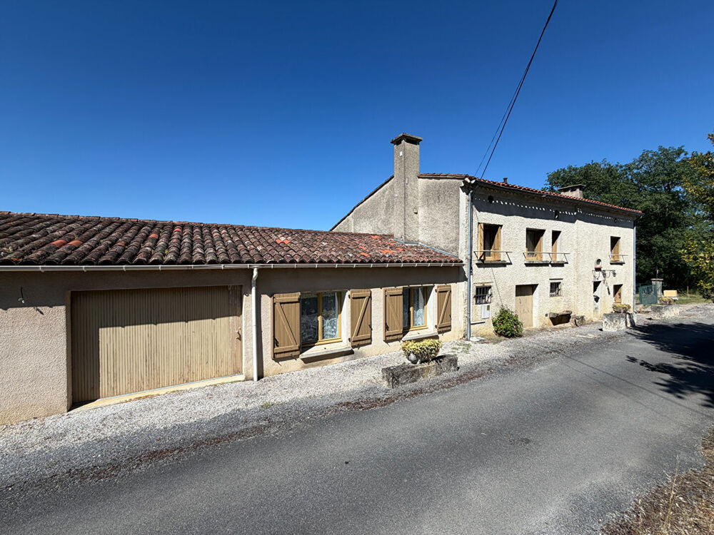 Maison de village avec dépendances