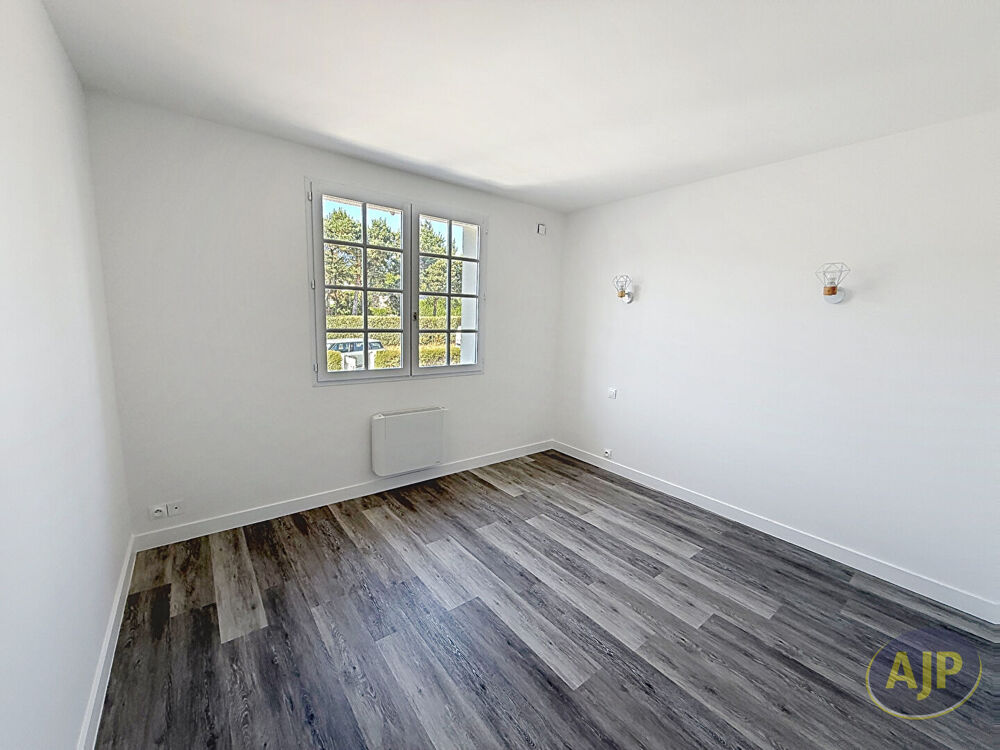 Vente Maison Maison rénovée des années 80 à VAIRE Vaire