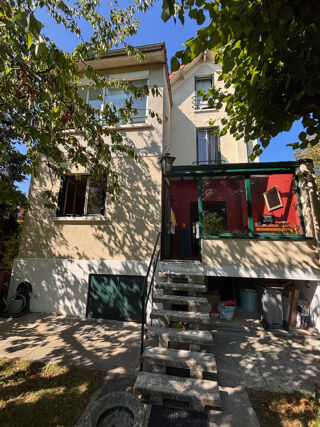  Maison  vendre 6 pices 140 m