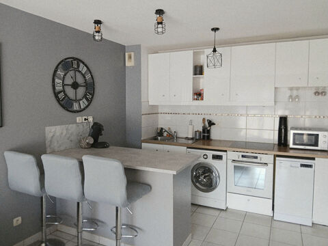   T2 meubl� 40 M� CLIMATISE + Balcon - Parking � BASSENS (33) Appartement - 2 pi�ce(s) - 40 m�