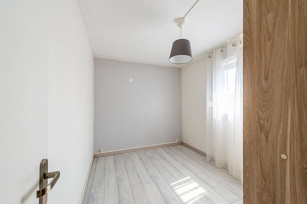 Appartement Rousies 4 pièce(s) 67.07 m2