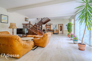  Maison � vendre 7 pi�ces 240 m�