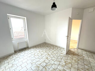  Immeuble à vendre 12 pièces 240 m²