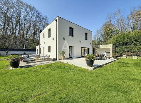   Pavillon sur la commune de Charmentray - 170 m2 - 4 chambres - garage - terrasses - cuisine d'�t� - 6000 m2 de jardin Maison - 6 pi�ce(s) - 170 m�