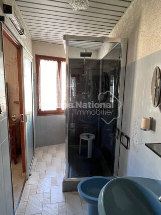  Immeuble  vendre 4 pices 180 m