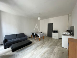  Appartement à louer 2 pièces 37 m²