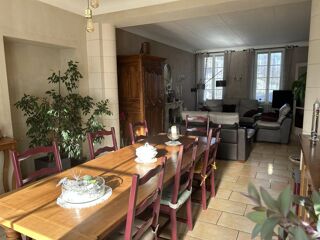  Maison � vendre 8 pi�ces 309 m�