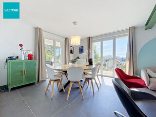 Vente Maison ANNECY-LE-VIEUX _ Maison de ville en duplex 8 pièces, de 170 m², avec jardin, piscine et garage, à vendre Annecy le vieux
