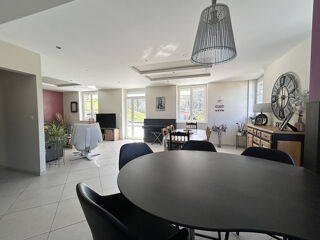  Maison  vendre 6 pices 179 m