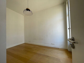  Appartement à louer 3 pièces 64 m²