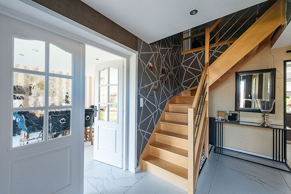 Vente Maison Pavillon individuel de standing avec piscine Crevecoeur sur l escaut