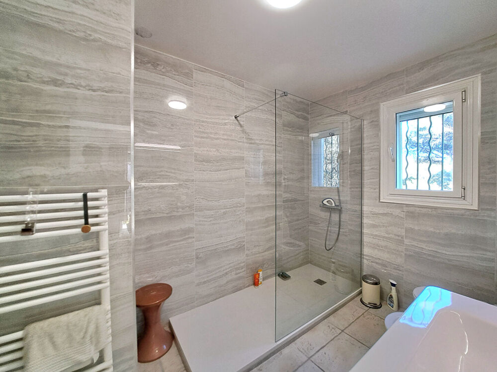 � vendre  Maison Saint-Rapha�l (83700)