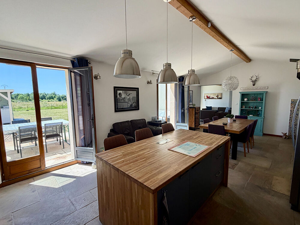 Vente Maison Belles prestations - pavillon de 3 chambres, bar/resto à pied, au calme, tout à l'égout prévu Aumagne