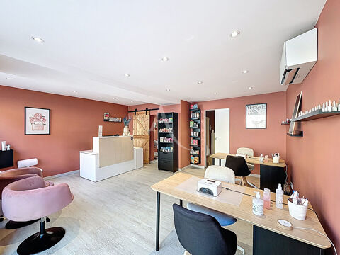 Fonds de commerce situ&eacute; dans le centre ville de Nanteuil les Meaux - sur axe routier passant - 70 m&sup2; 69850 77100 Nanteuil les meaux