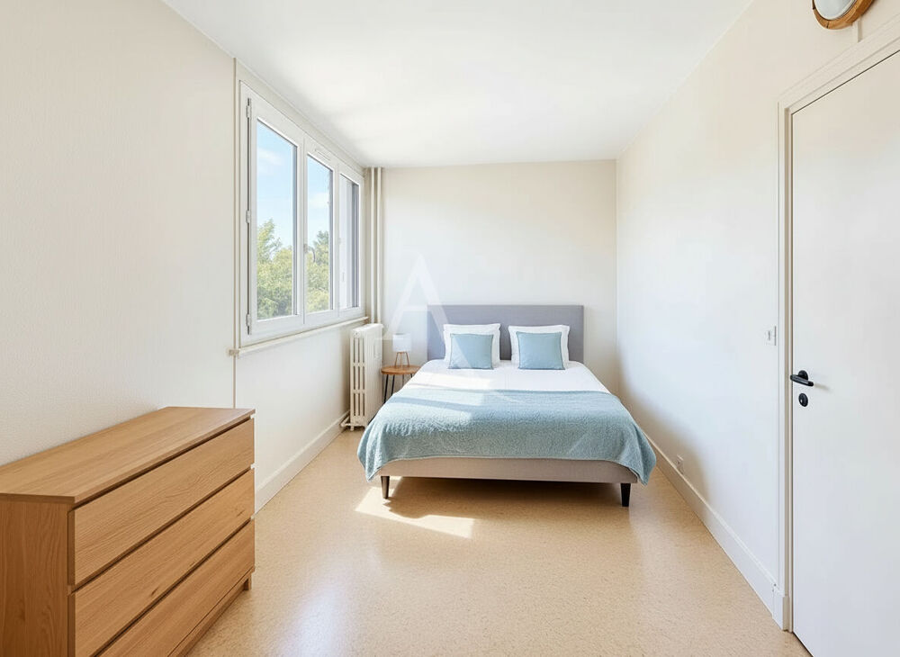 Vente Appartement Appartement Meaux F2 de 56 m2 - proche gare et centre ville - balcon - ascenseur - cave et parking. Meaux