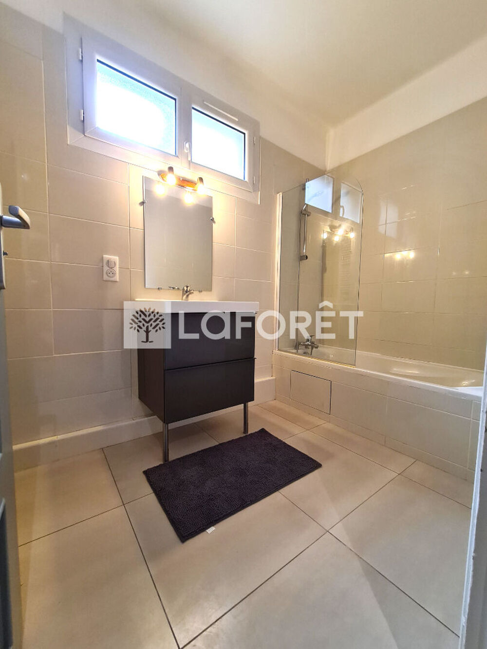 Vente Appartement Appartement Chambery 5 pièce(s) 106.76 m2 Chambery