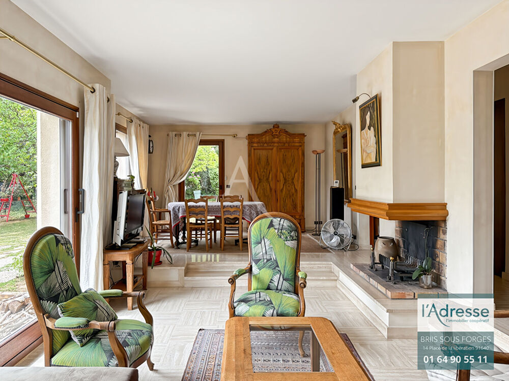 Vente Maison Maison familiale 5 chambres avec sous-sol total et jardin à Fontenay-lès-Briis Fontenay les briis
