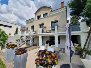  Maison  vendre 8 pices 200 m
