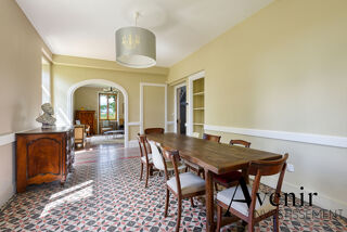  Maison à vendre 10 pièces 240 m²