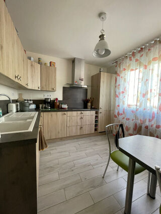  Maison  vendre 4 pices 80 m