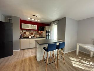  Appartement à louer 2 pièces 53 m²