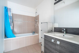  Appartement � vendre 4 pi�ces 83 m�