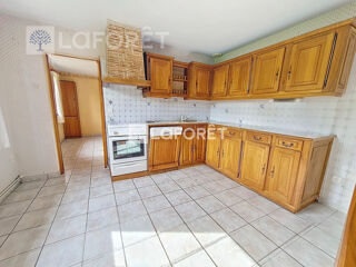  Maison � vendre 7 pi�ces 180 m�