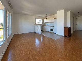  Appartement à louer 4 pièces 65 m²